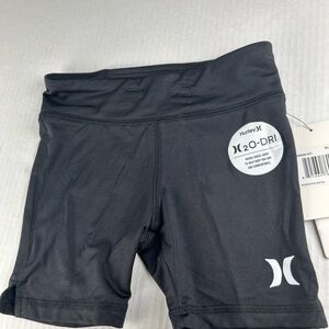 Hurley Black Athletic Shorts with Elastic Waistband‎ compression fit new size Y6
